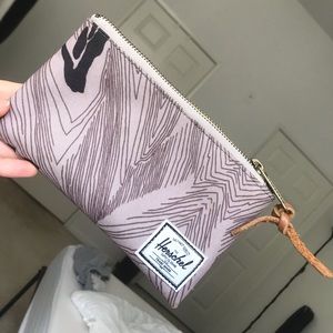 Herschel organizer pouch